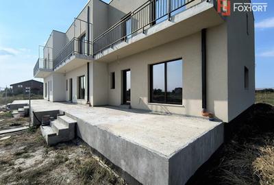 Casă cu 5 camere cu Canalizare în Plopi - 16