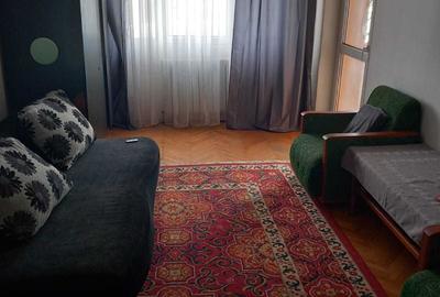 Apartament cu 3 camere decomandat în Central - 1