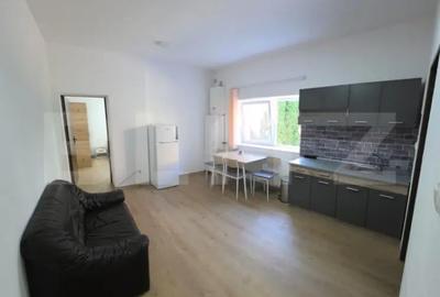Apartament cu 4 camere semidecomandat în Central - 2