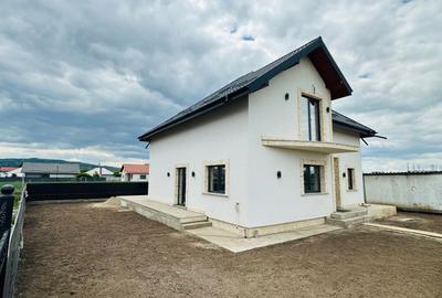 Casă cu 4 camere în Dancu - 5