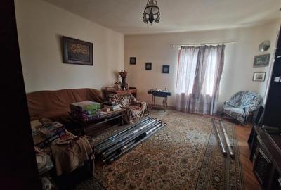 Casa pe sol, teren 372 mp - zona centrala - 2