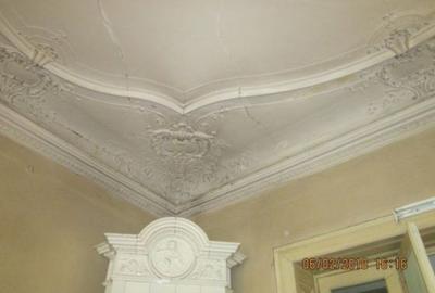 Casă cu 5 camere cu Teren 550 Mp în Romană - 2