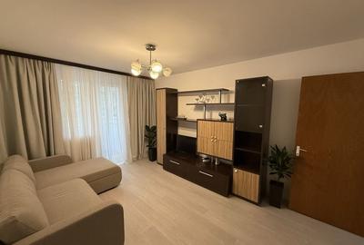 Apartament cu 2 camere decomandat în Drumul Taberei