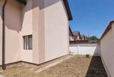 Casă cu 4 camere cu Teren 260 Mp în Central - 27