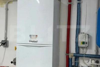 Casă cu 7 camere cu Teren 1800 Mp în Central - 8