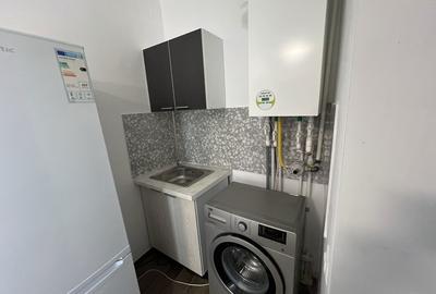 Garsonieră decomandată în Central - 2