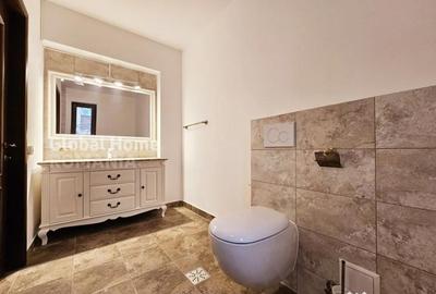 Casă cu 7 camere cu Canalizare în Central