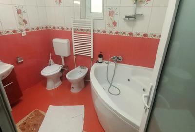 Casă cu 6 camere în Șagului