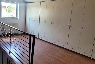 Casă cu 4 camere cu Teren 100 Mp în Centru Civic