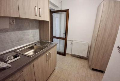 Cotroceni,Medicina, apartament la mansarda, 3/3, terasa, renovat recent, birouri - 8
