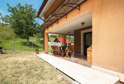 Casă cu 4 camere cu Teren 1500 Mp în Vulcan - 30