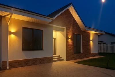 Casa - 4 camere - Canalizare/Apa - Asfalt - Gaze/Curent - Darza Crevedia - 5