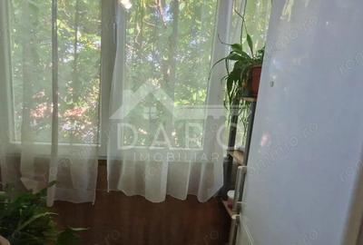 Vand apartament care este situat in cartierul Dambu - 11