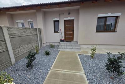 Casă cu 3 camere cu Teren 250 Mp în Moșnița Nouă