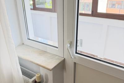 Apartament cu 3 camere decomandat în Nicolina - 4