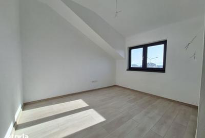 Apartament cu 3 camere în Sânpetru - 2