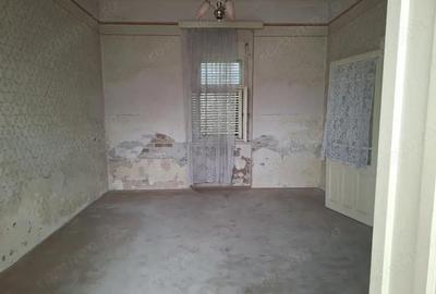 Casă cu 3 camere cu Teren 597 Mp în Nădlac - 9