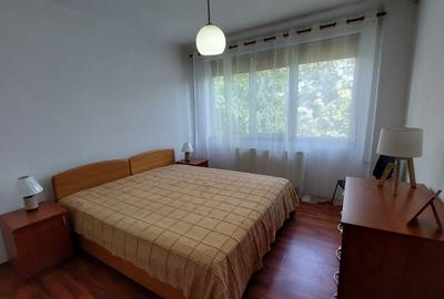 Apartament cu 3 camere semidecomandat, mobilat în Independenței - 1