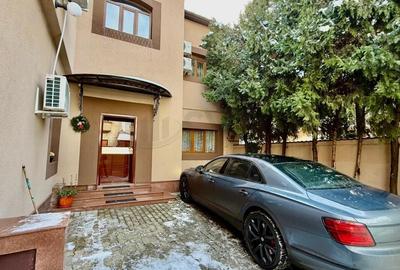 REV2005418 Casa deosebita zona Eminescu si curte proprie 6 camere - 19