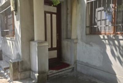 Casă cu 4 camere cu Teren 210 Mp în Coiciu - 1