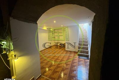 Spațiu comercial, de 51 mp, în Central - 3