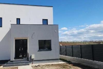 Casă cu 4 camere cu Teren 1500 Mp în Moșoaia - 8