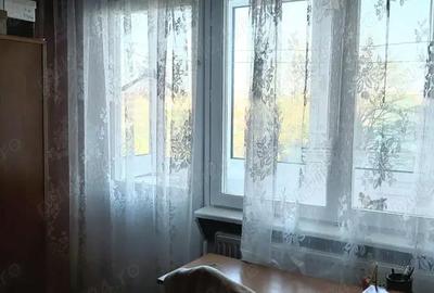 Apartament cu 3 camere decomandat în Central - 3