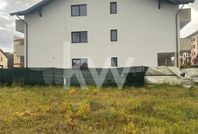 Apartament 3 camere- zona Tractorul Str. Bacovia - 4