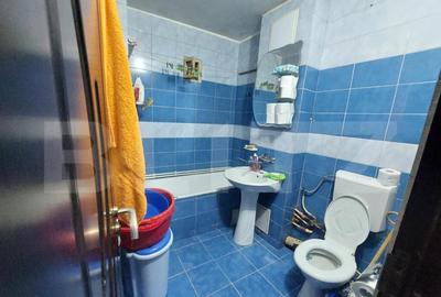 Apartament cu 3 camere,la parter, craiovita noua - 12