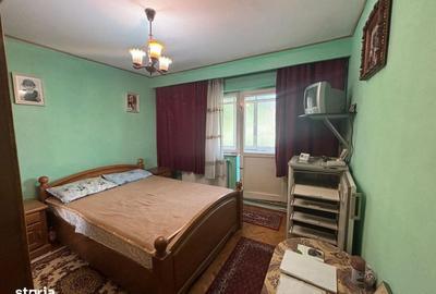 Apartament cu 4 camere decomandat în Republicii - 5