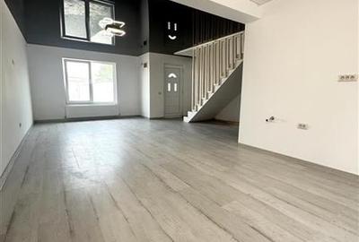 Casa la cheie finalizata 2023 cu vedere spre lac - 3