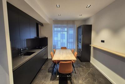 Penthouse 262,48 mp + terasa 165,16 + balcoane 10,73 mp - comision 0% - 11