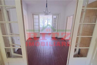 Casa/Vila garaj S= 185 mp, teren 416 mp, pretabila clini Casa/Vila garaj S= 185 mp, teren 416 mp, pretabila clini - 6