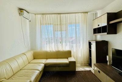 Apartament cu 3 camere semidecomandat în Complex Studențesc