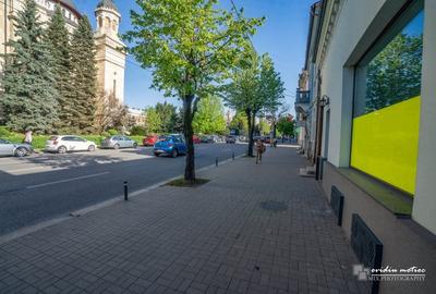 Spatiu comercial ultracentral - 1