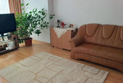 Apartament cu 3 camere decomandat în Central - 3