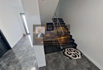 Casă cu 4 camere cu Teren 2867 Mp în Păunești - 9