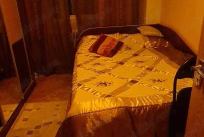 Apartament cu 3 camere semidecomandat în Berceni - 5