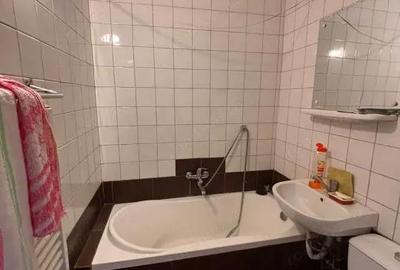 Apartament cu 2 camere decomandat în Astra - 9