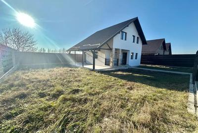 Vila noua Valea Voievozilor, 3 km de centru Targoviste, 3 dormitoare, 2 terase, 2 bai - 1