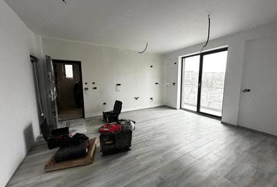 Garsonieră decomandată în Ampoi 3 - 6