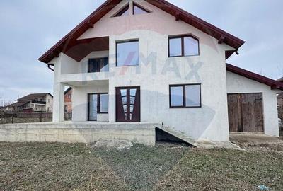 Casa / Vila de vanzare MIHOVENI - 5