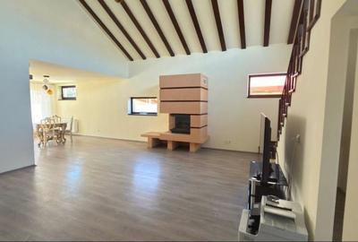 Casă individuală cu 7 camere cu Teren 700 Mp în Săcălaz - 1