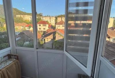Apartament cu 3 camere decomandat în Central - 9