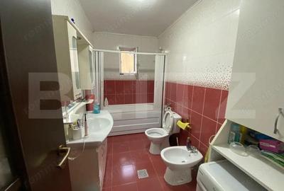 Apartament cu 4 camere decomandat în Central - 1