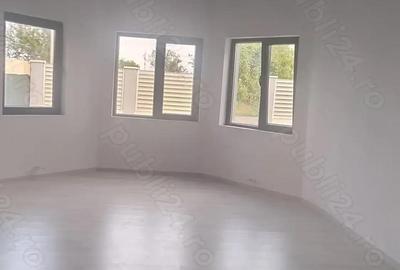 Casa mare in localitatea Lumina cu patru camere ?i 300 mp teren - 5