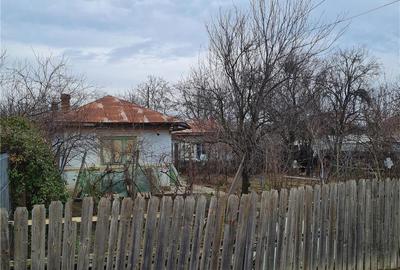 Casă cu 4 camere cu Teren 1578 Mp în Țăndărei - 5