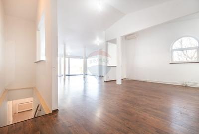 Casă cu 5 camere cu Teren 550 Mp în Tâncăbești - 11