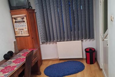 Vand apartament 4 camere, etaj 4 schimb cu garsoniera+ diferenta ,zona Nord - 2