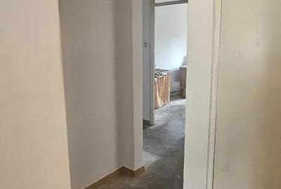 Anun? de Vanzare Apartament 3 cam cf 1 decomandat Necesita Renovare - 2
